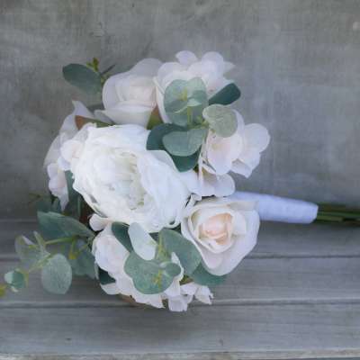 Buy Bridal Bouquets for your special wedding day | The Brides Bouquet Profile Picture