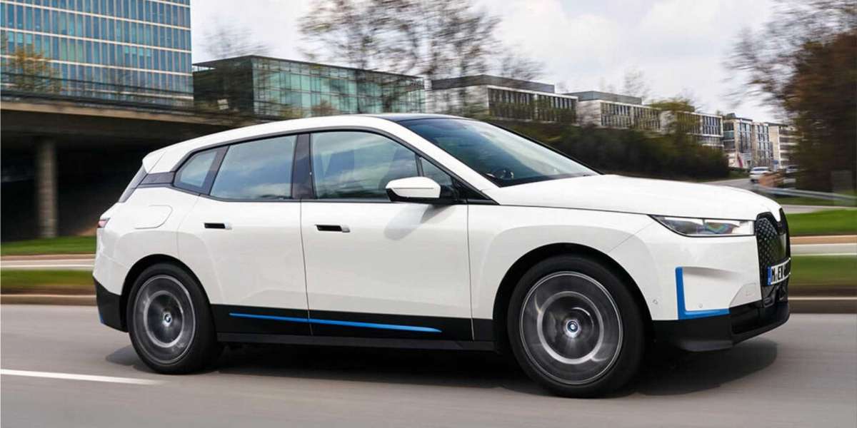 The new BMW iX electric car from 100,000 euros