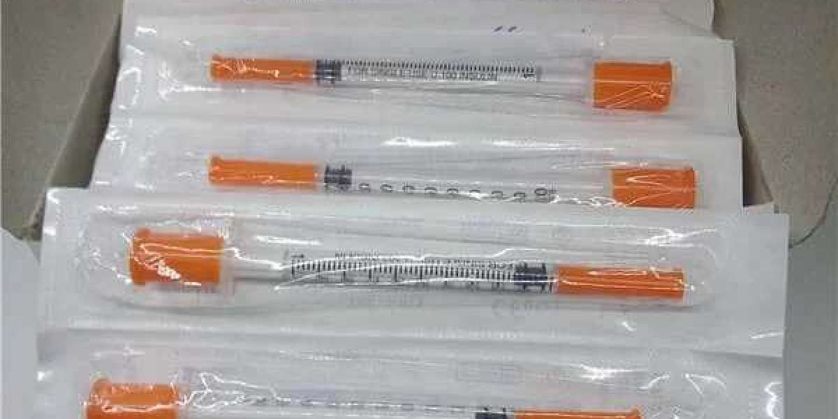 Brief description of the contents of insulin syringes