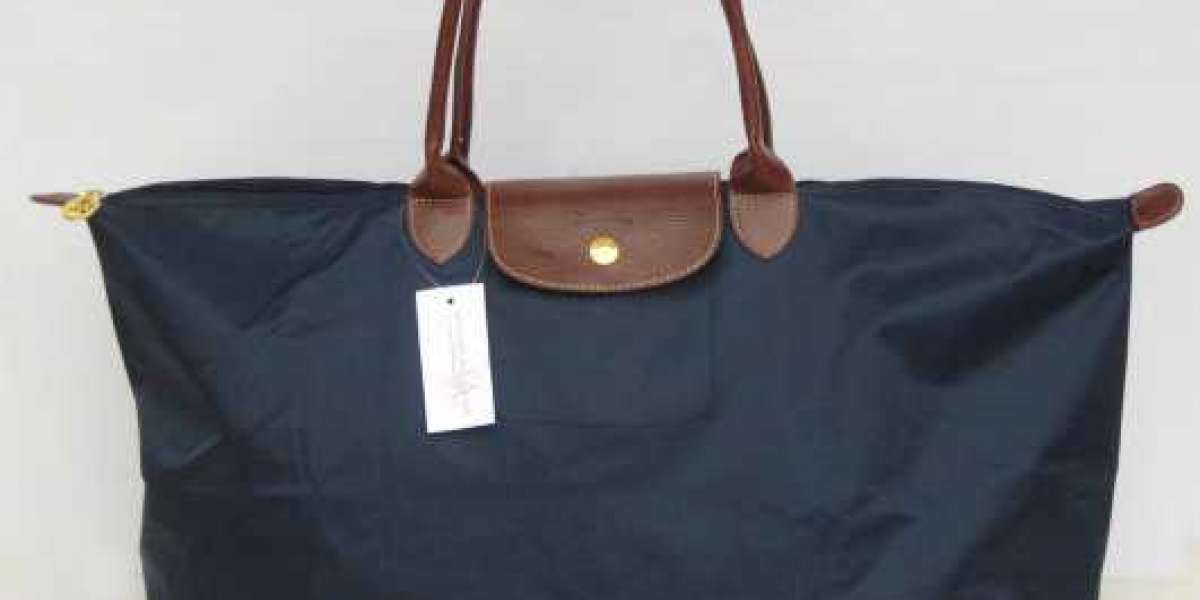 La vue du Sac Pliage Longchamp Solde sang