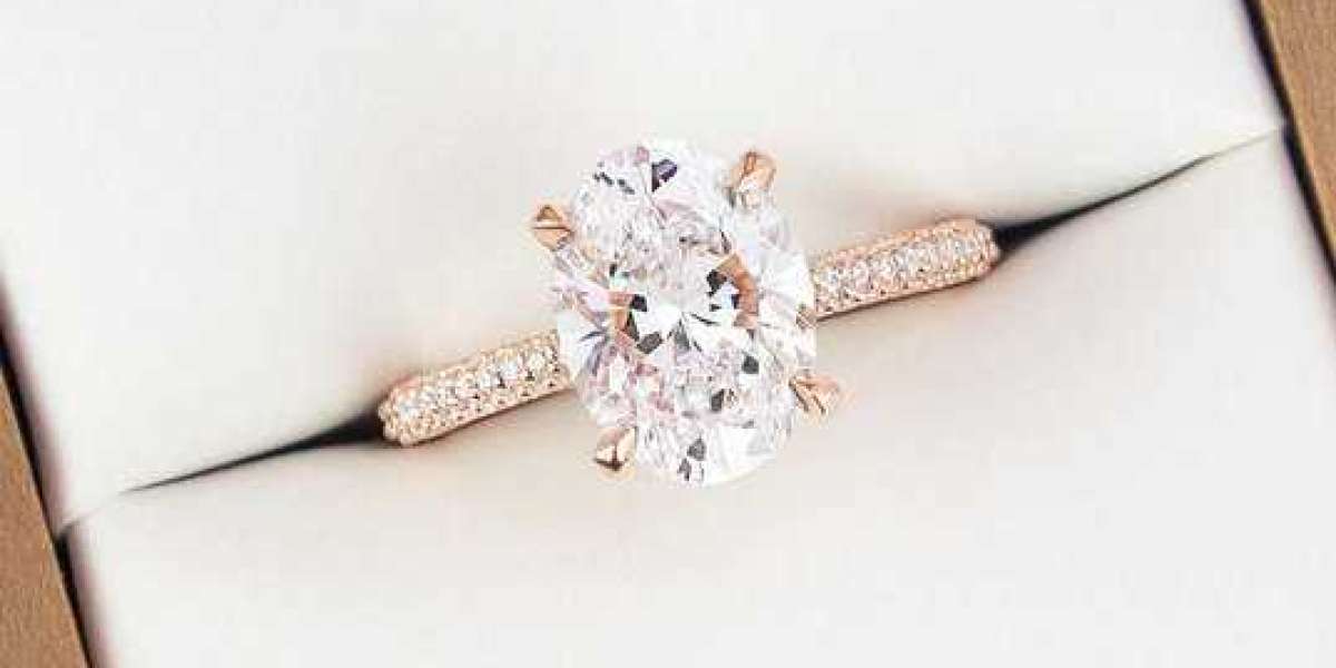 Do couples pick engagement diamond rings together?