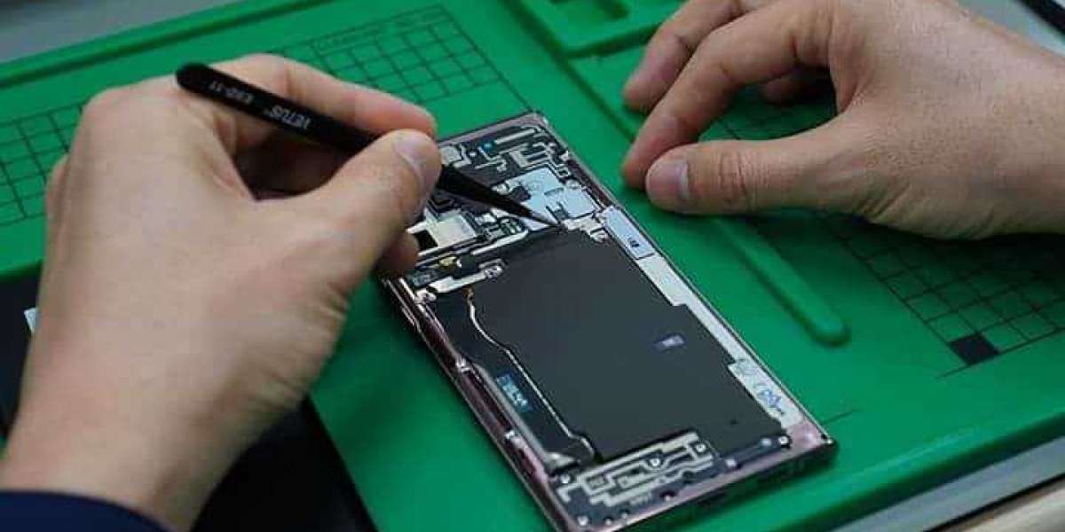 When Should You Repair vs. Replace Your Phone?