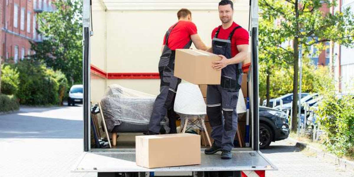 Choosing a Reliable Moving Company before You Head out the Door