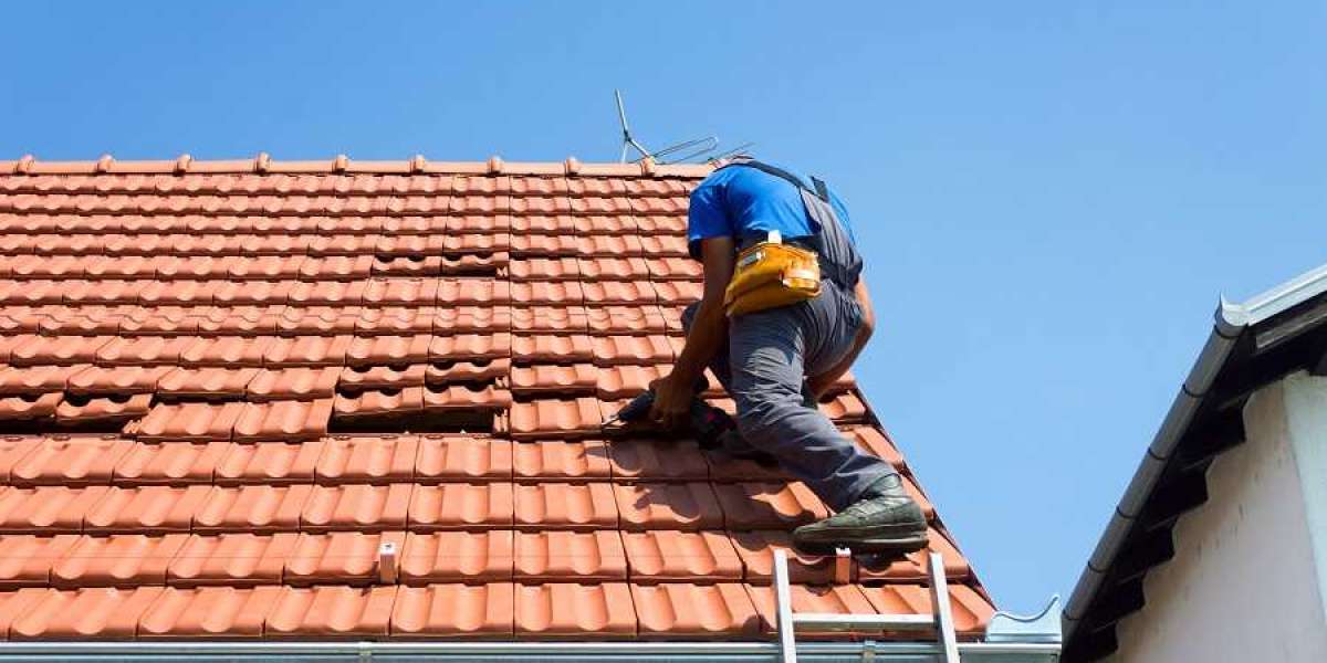 What Is The Best Month To Replace A Roof?