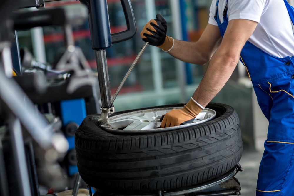 Car Services | Tire change | Parts replacement and more