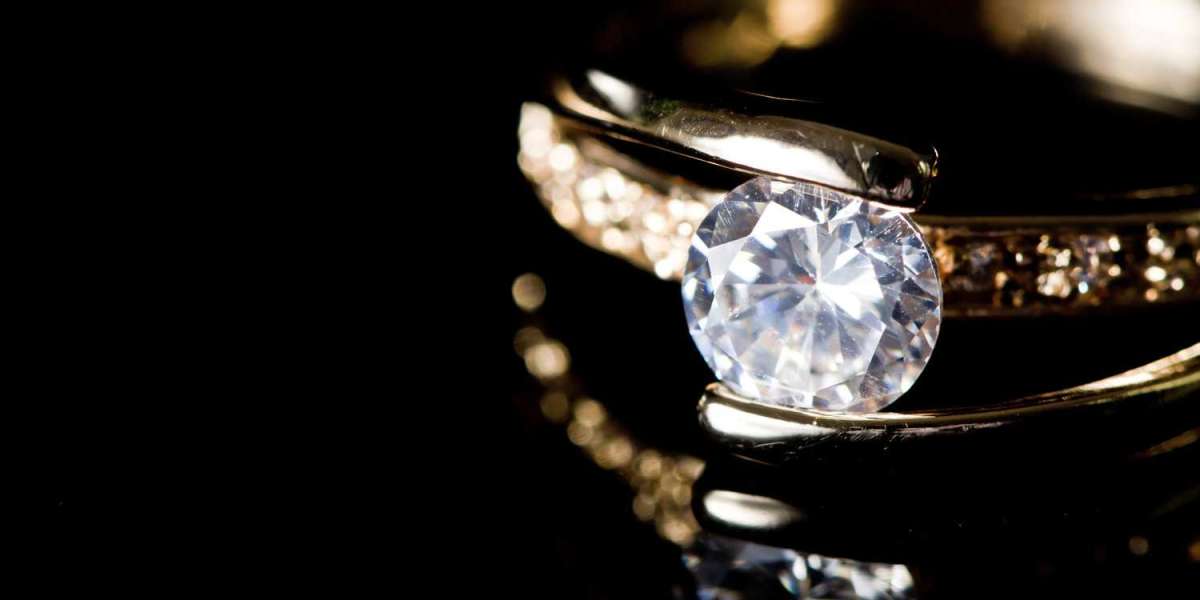 Things You Should Look For in a Diamond Engagement Ring