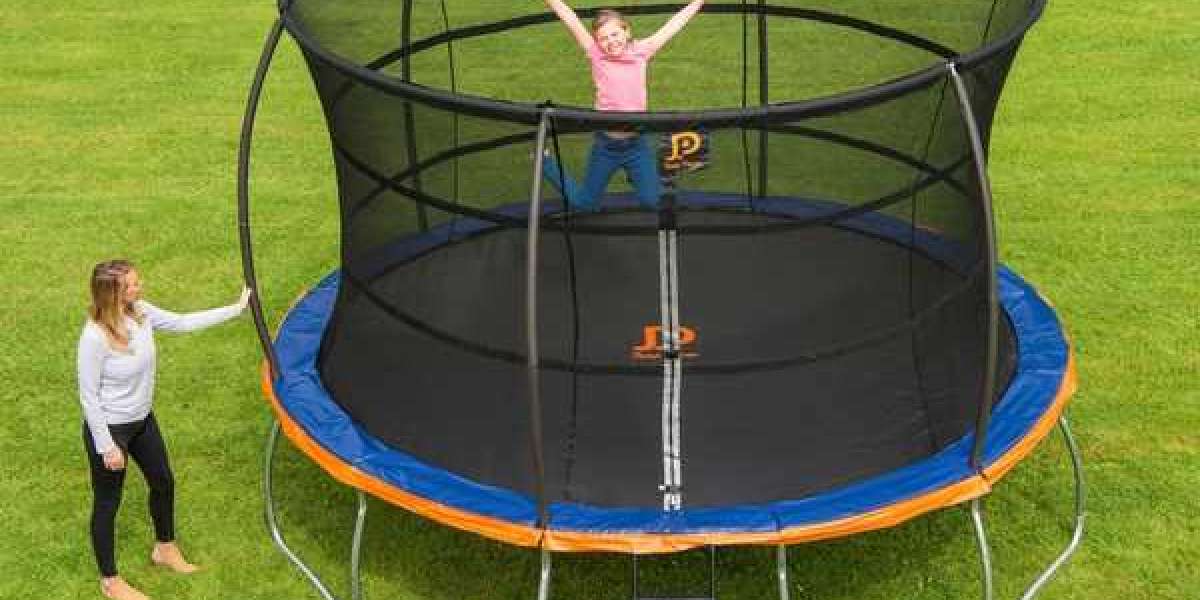 What is the weight limit for a 14-foot trampoline?