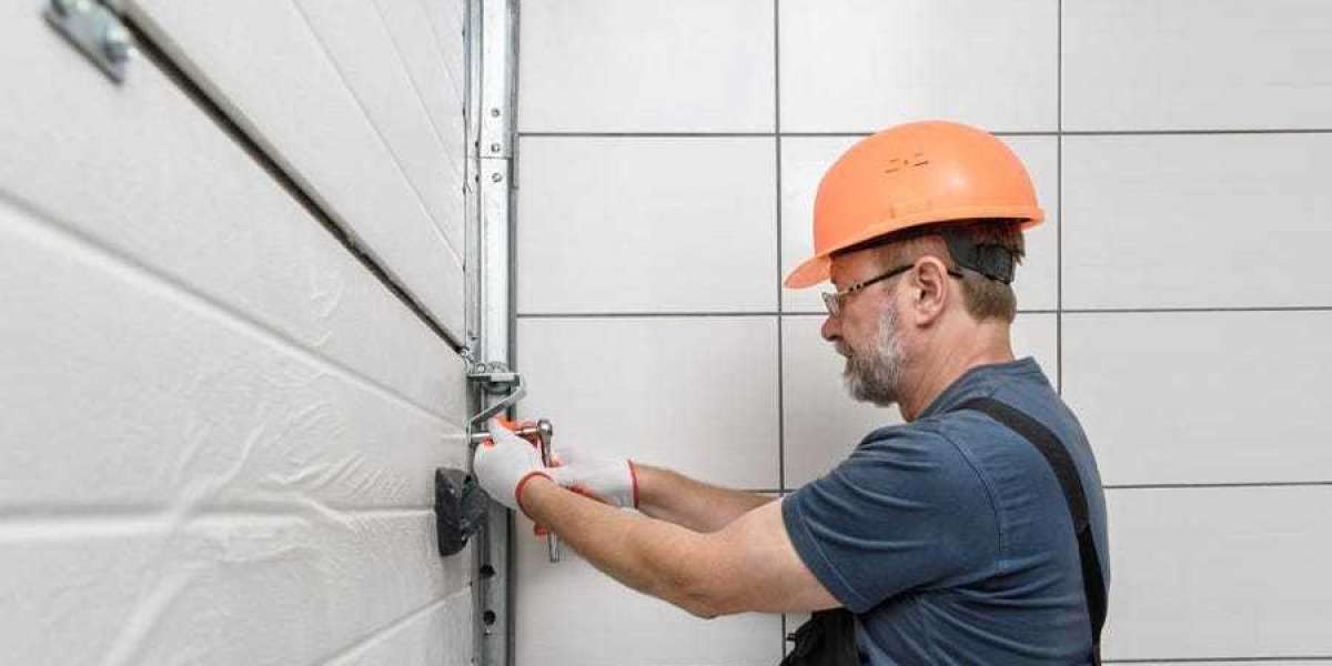 How to Repair a Garage Door