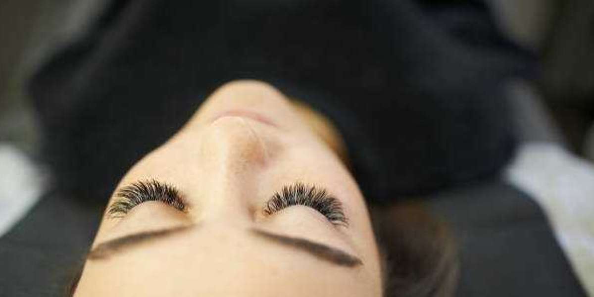 Temporary and Permanent Eyelash Extensions