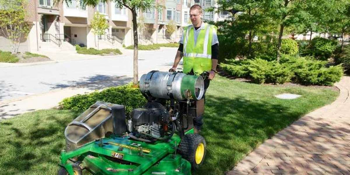 Starting a Commercial Landscaper Nashville Business