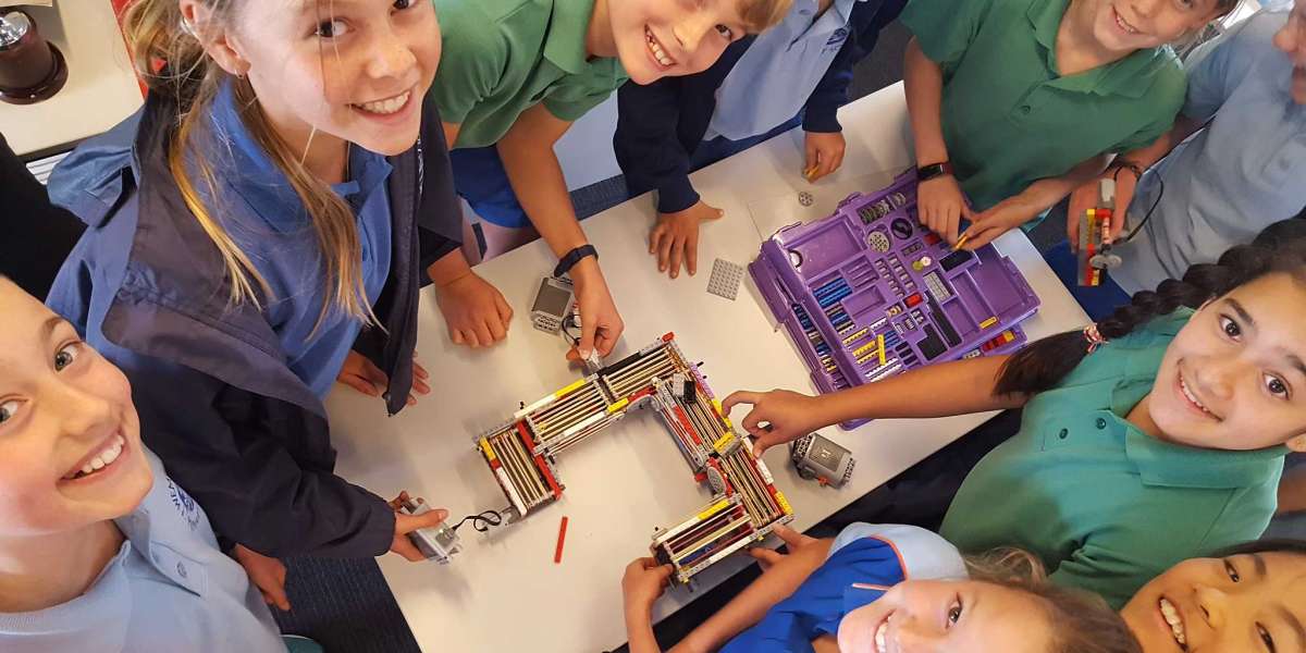 Robotics After School: Ignite Your Creativity!