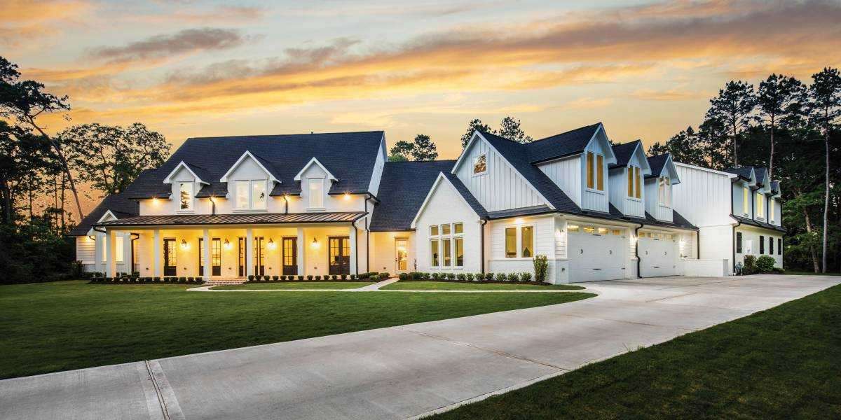 Home Facades, and How to Choose the Right Custom Home Builder in Orlando To Deliver