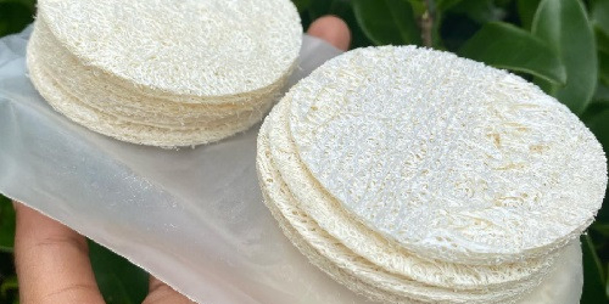 The Sustainable Shower Essential: Bamboo Loofahs - A Lasting Eco-Friendly Choice