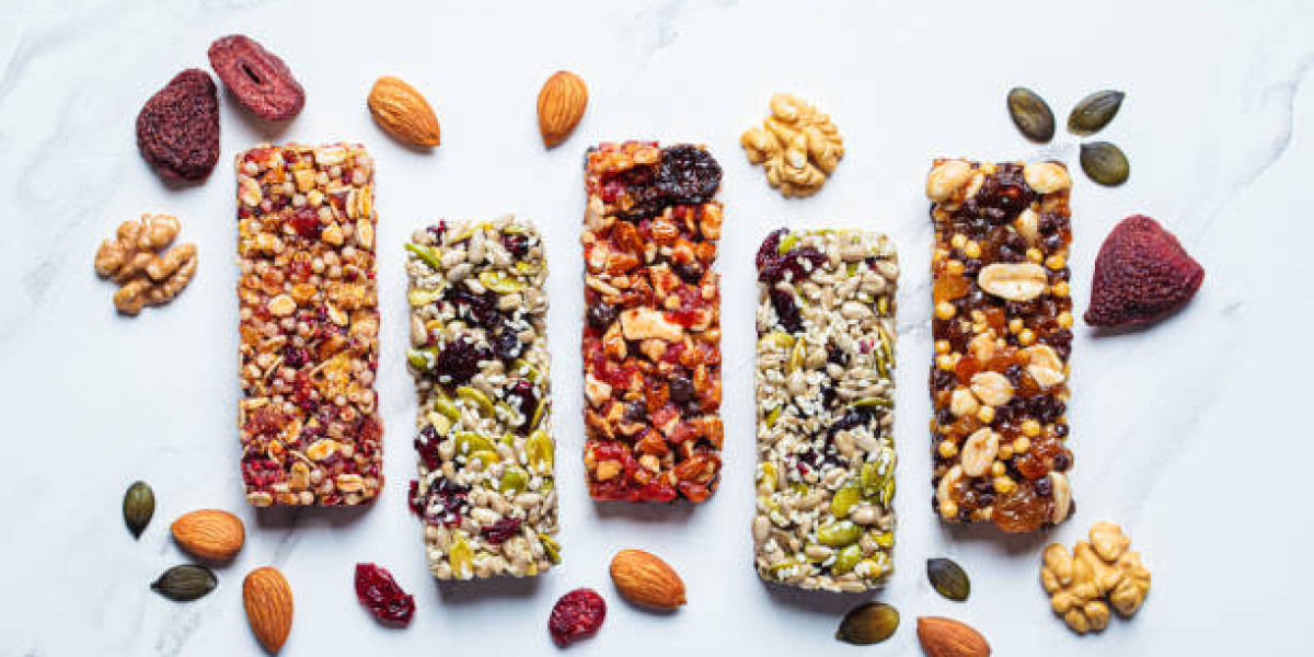 Organic Energy Bar: Key Market Players, Business Prospects, Regional Demand, and Forecast 2032