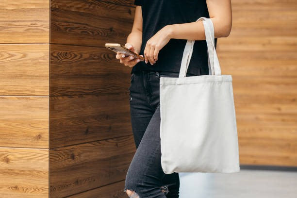 Canvas Tote Bags 101: The Scoop on the Perfect Carry-All Companion for Your Daily Adventures