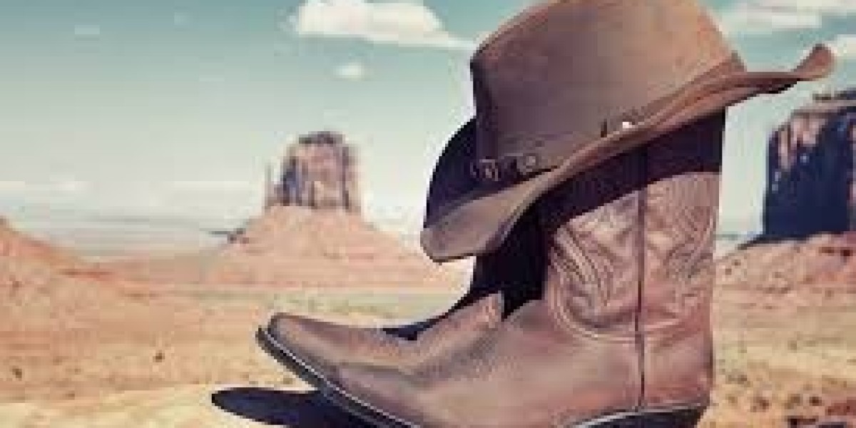 Saddle Up: Exploring the History and Evolution of Men's Cowboy Boots