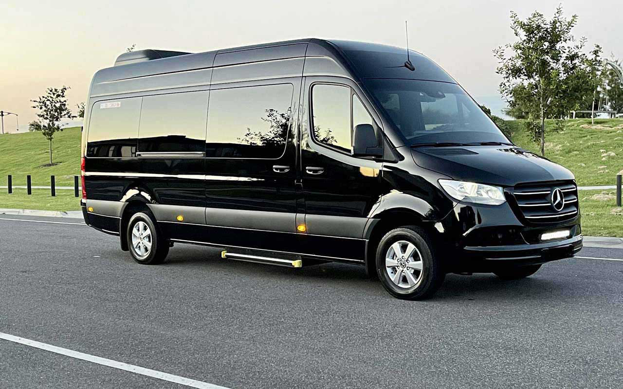 Minibus Hire Mornington Peninsula | Minibus Hire With Driver Mornington Peninsula | Yarra Chauffeurs