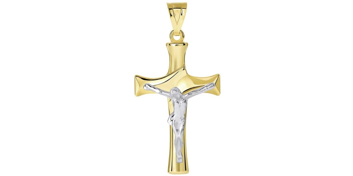 What Are the Different Types of Crosses Used in Pendant Necklaces?