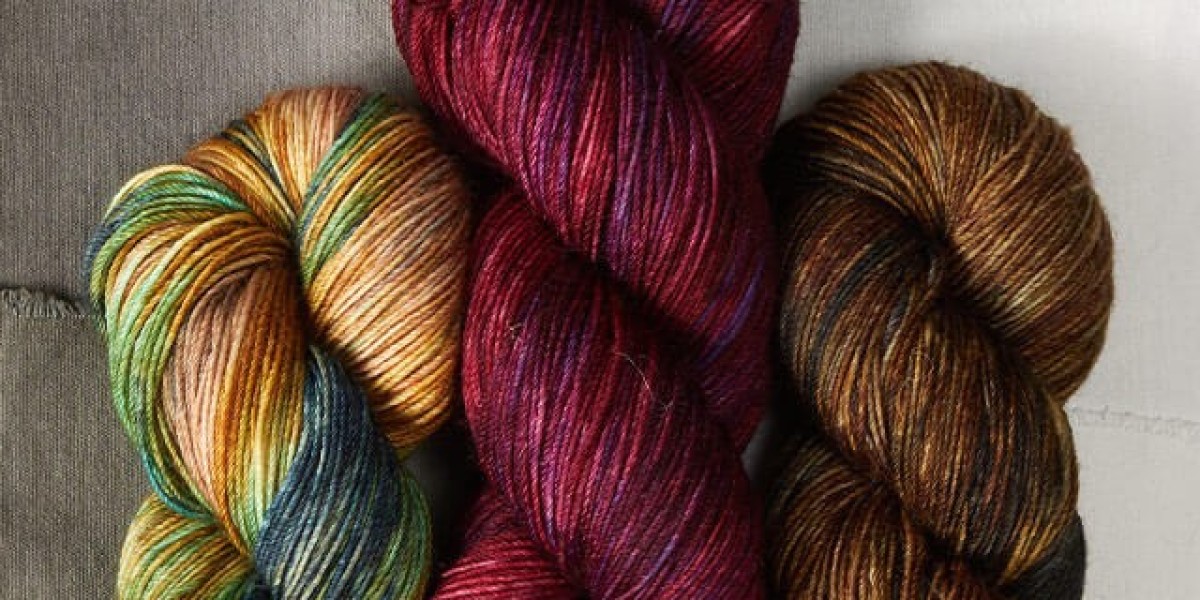 Variegated Yarn: Symfonie Yarns