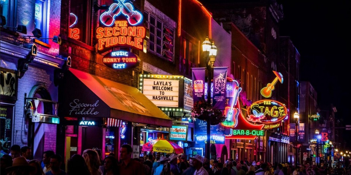 Discovering Nashville on Foot: The Best Walking Tours in Music City