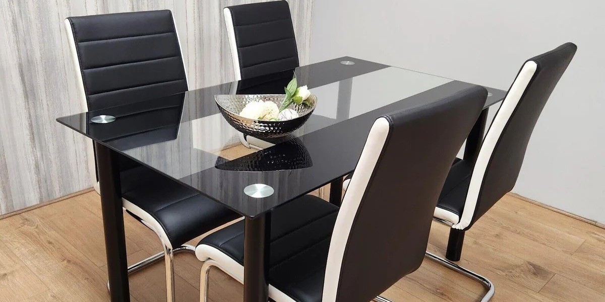 Creating the Perfect Cosy Home: The Elegance of a Glass Dining Table Set