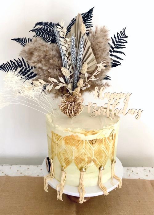 Order | Pearls & Crumbs | Online Cake Order