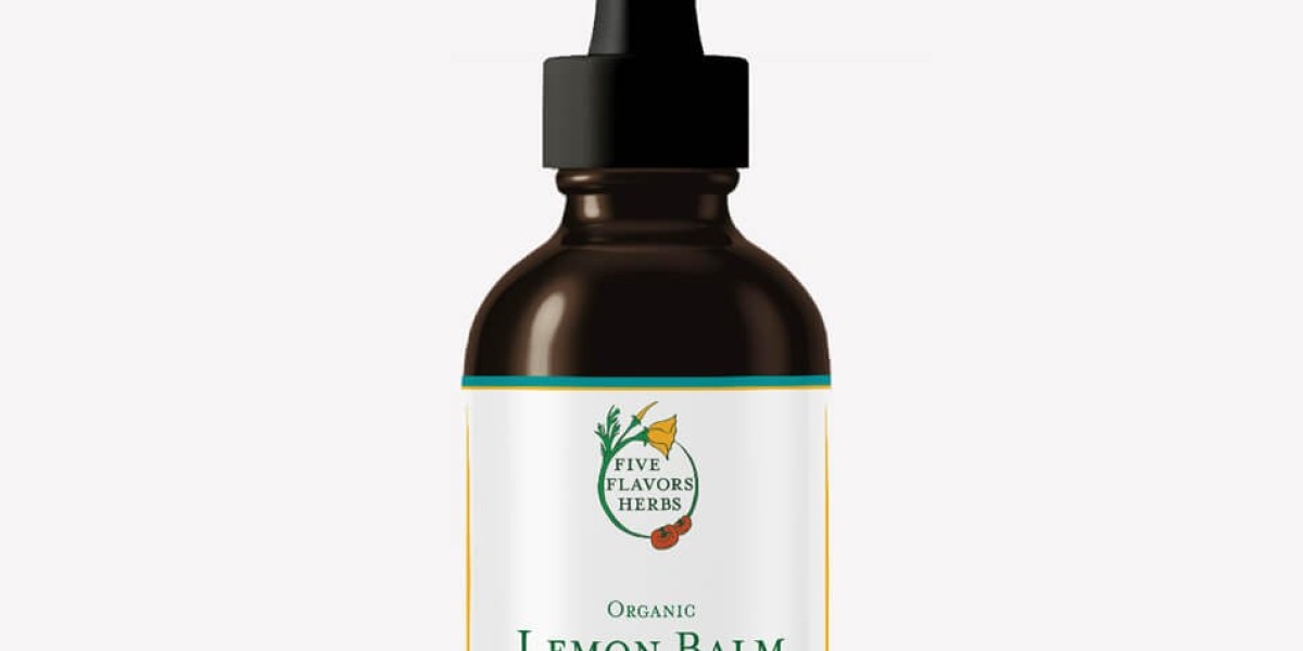 Unlocking the Calming Power of Lemon Balm Tincture as a Nerve Tonic