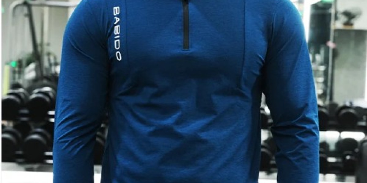 Long sleeve workout shirt