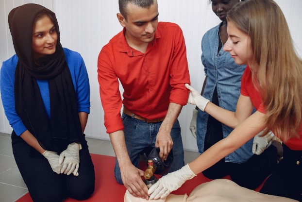 Why First Aid Courses Are Essential for Every Household | Zupyak