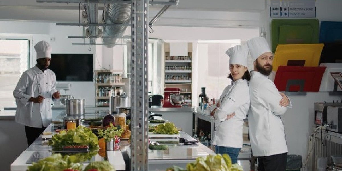 Choosing the Right Kitchen Equipment for Fast-Paced Environments