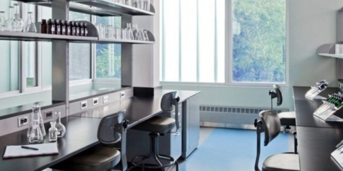 How Does Ergonomic Design Influence the Functionality of Lab Furniture?