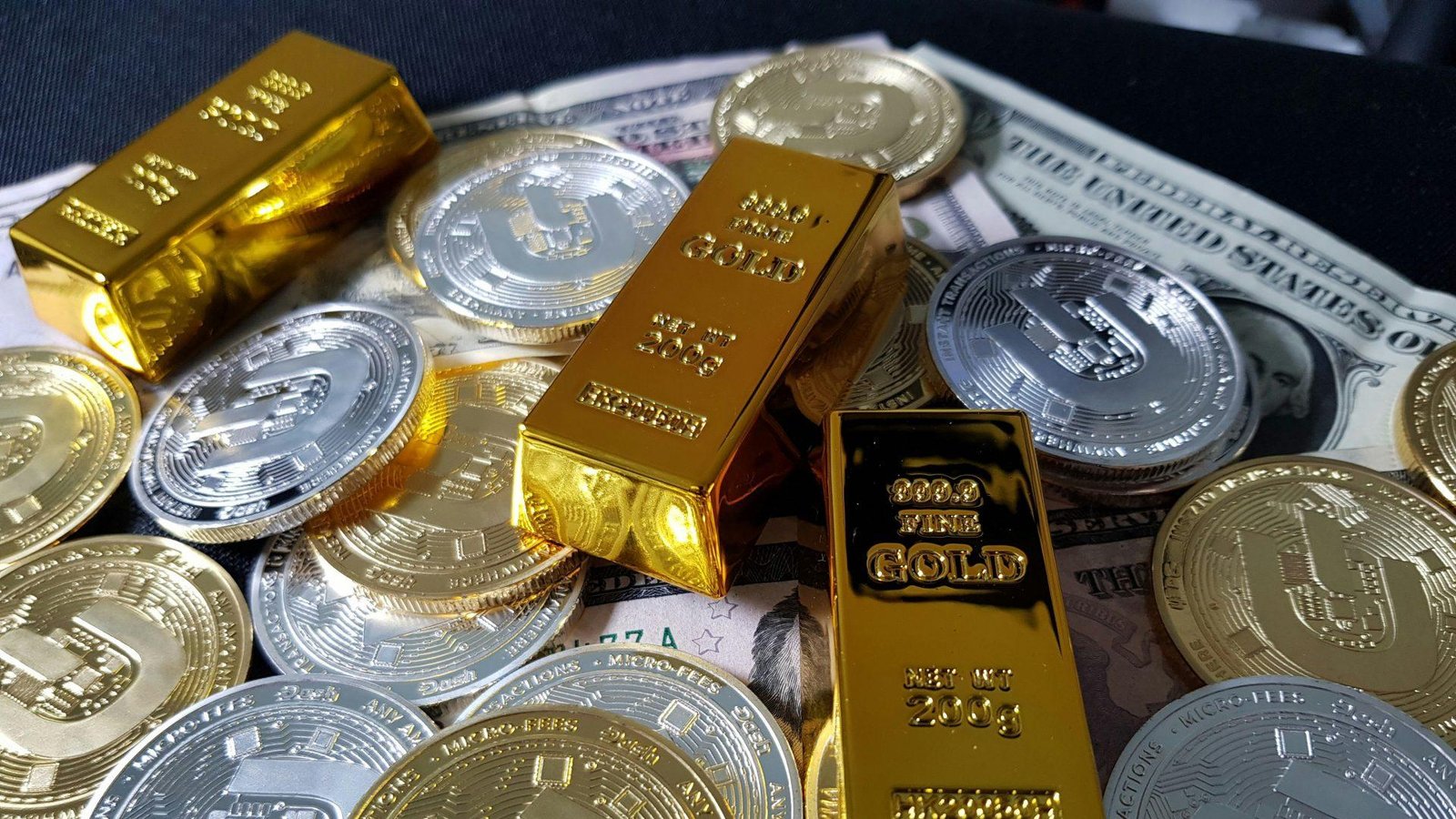 Gold vs. Silver: Choose Right Precious Metals