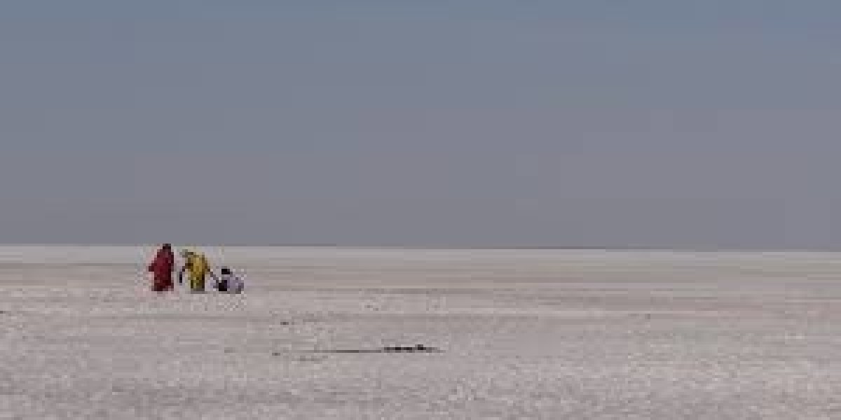 The Ultimate Rann of Kutch Package from Pune: A Journey Through India’s White Desert