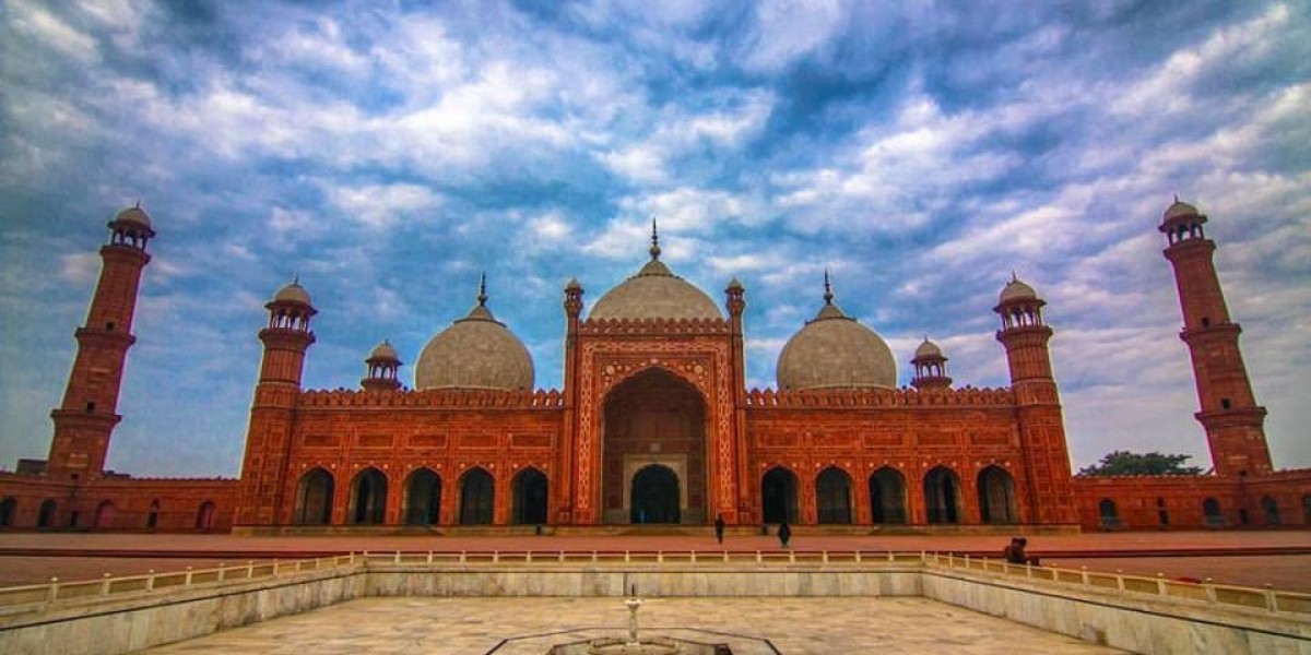 Discover Affordable Travels and Tours Services in Lahore