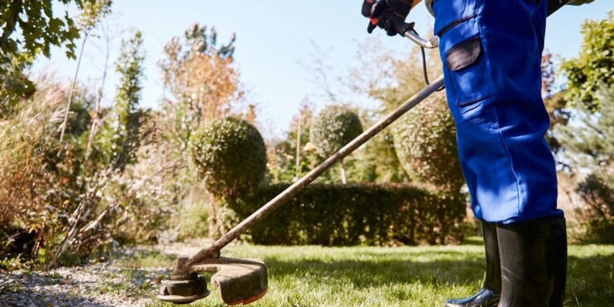 How To Maintain Your Landscaping in Hyrum, UT