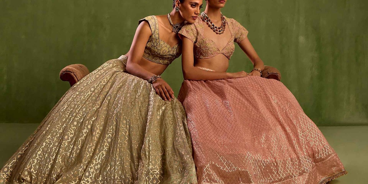 Embrace Choti Diwali: Fashion for the Festival of Lights