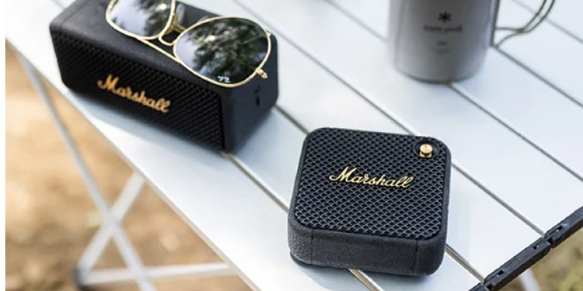 Marshall Minor III 與 Apple AirPods：真無線耳機的對決