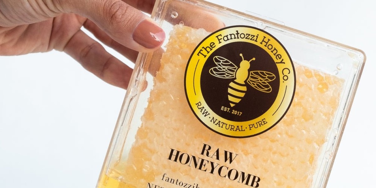 Raw Honeycomb: A Sweet and Natural Superfood for Health and Wellness