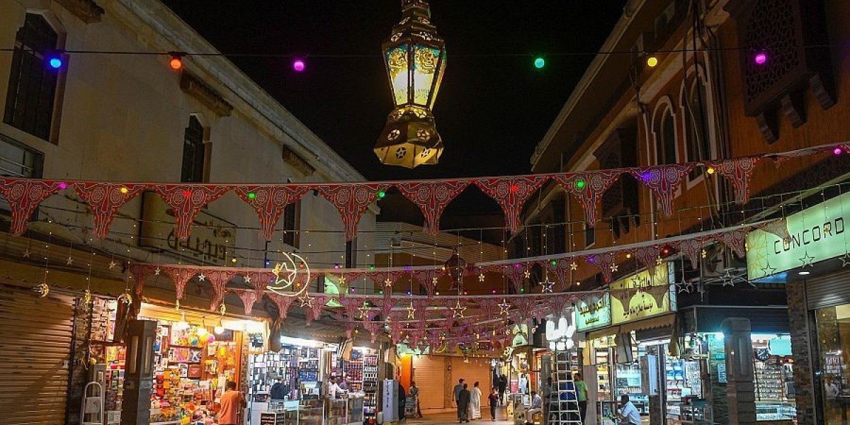 Al-Balad Market In Taif - The Oldest Market of Middle East