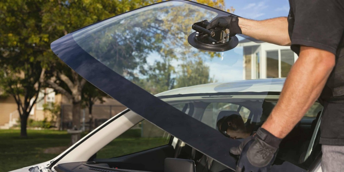 How Windshield Replacement Boosts Safety and Comfort