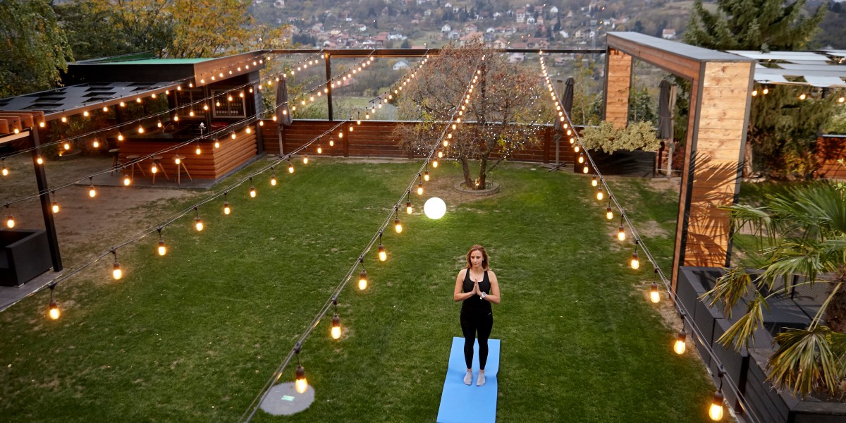 How a Fence Contractor Can Enhance Your Home Workout Space