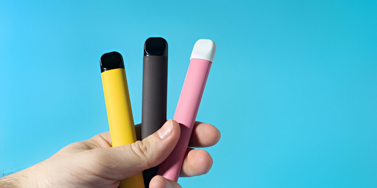 Why Disposable Vapes Are Gaining Popularity Among Smokers Looking to Quit?