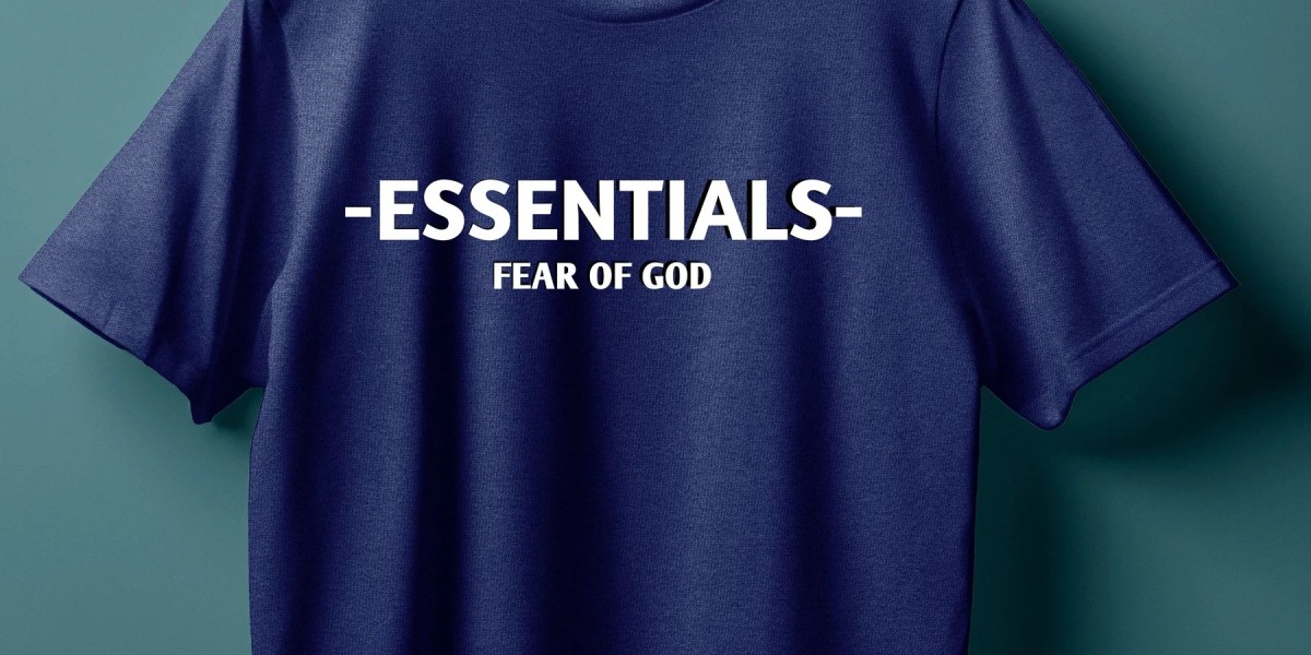 Essentials Clothing: Your Trendy Streetwear Choice